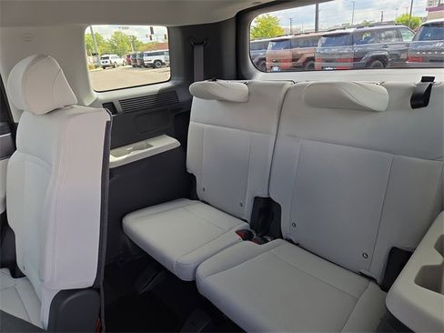 New 2026 Hyundai Santa Fe SE image 27