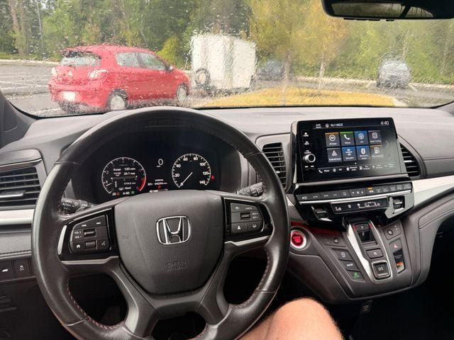 Used 2025 Honda Odyssey Sport-L image 2