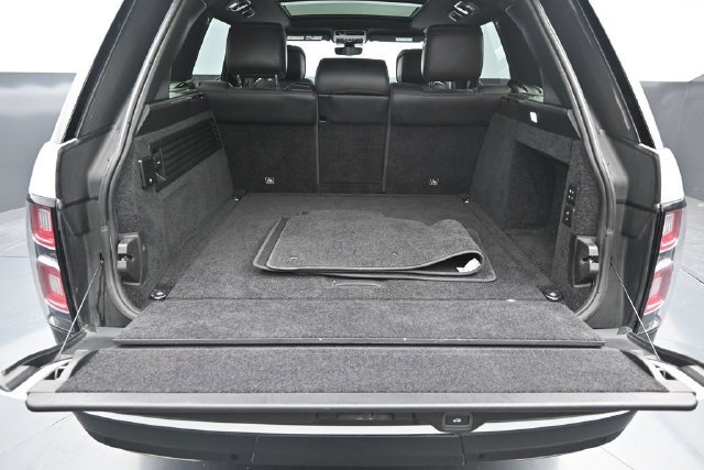 Used 2021 Land Rover Range Rover P525 Westminster Edition LWB AWD/4WD image 9
