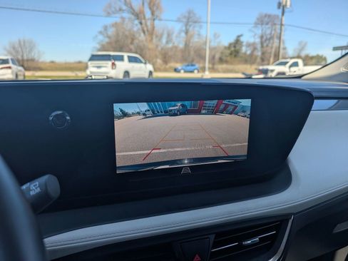 Used 2024 Buick Encore GX Avenir w/ Avenir Convenience Package AWD/4WD image 20