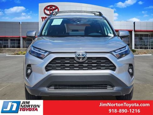 Used 2025 Toyota RAV4 XLE Premium w/ Weather Package FWD image 2