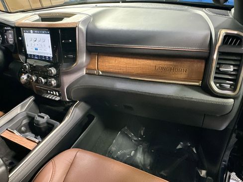 Used 2022 RAM 1500 Limited w/ Bed Utility Group image 34