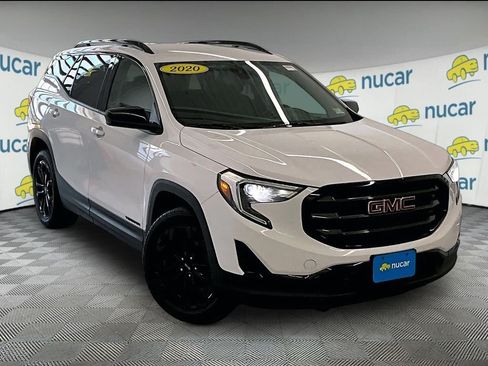 Used 2020 GMC Terrain SLE w/ Driver Convenience Package AWD/4WD image 1