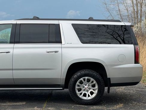Used 2016 GMC Yukon XL SLE AWD/4WD image 9