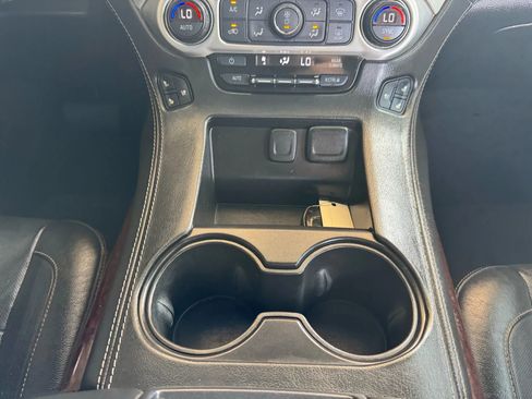 Used 2020 GMC Yukon SLT image 29