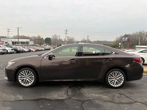 Used 2013 Lexus ES 350 w/ Luxury Pkg image 4
