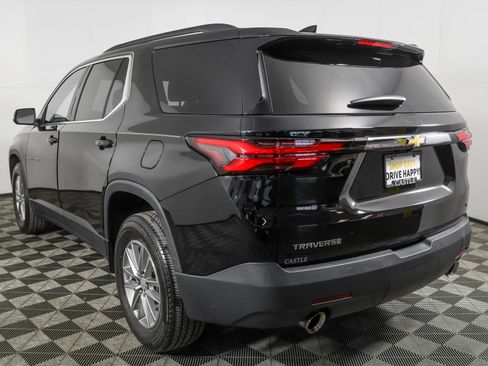 Used 2023 Chevrolet Traverse LT FWD image 16
