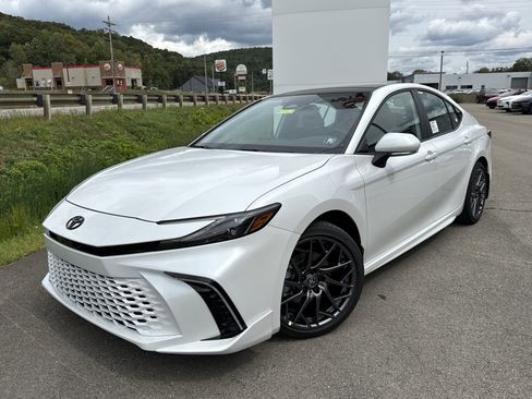 New 2025 Toyota Camry XSE FWD image 1
