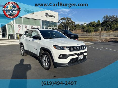 Certified 2025 Jeep Compass Latitude image 1