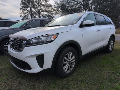 Used 2020 Kia Sorento LX w/ LX I4 Convenience Package image 5