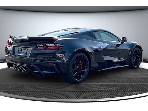 Used 2025 Chevrolet Corvette Z06 w/ Battery Protection Package RWD image 16