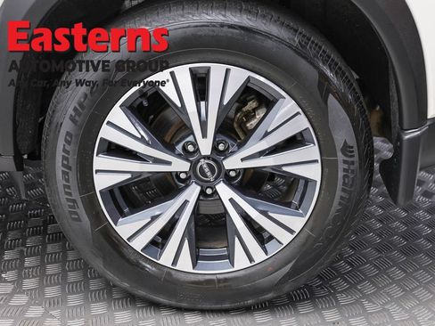 Used 2023 Nissan Rogue SV w/ SV Premium B Package AWD/4WD image 8