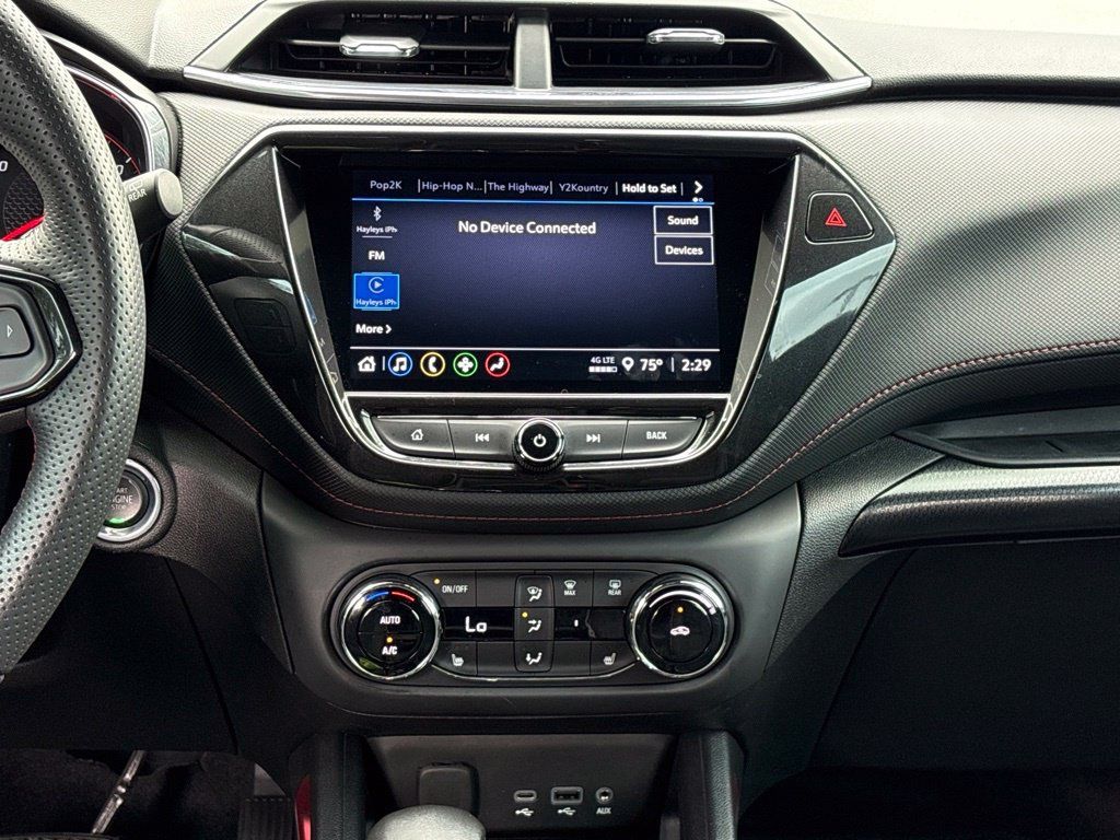 Used 2023 Chevrolet TrailBlazer RS w/ Convenience Package FWD image 27