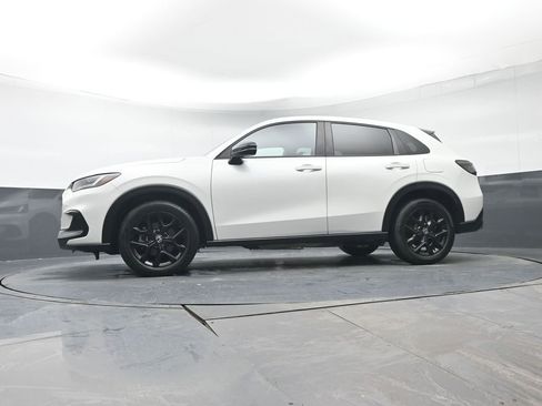 Certified 2023 Honda HR-V Sport image 30