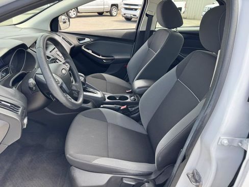Used 2013 Ford Focus SE FWD image 20
