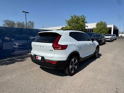 New 2025 Volvo XC40 B5 Plus w/ Protection Package Premier