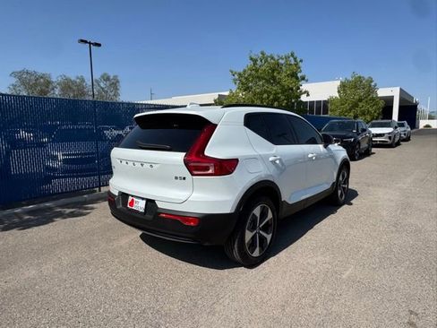 New 2025 Volvo XC40 B5 Plus w/ Protection Package Premier AWD/4WD image 4