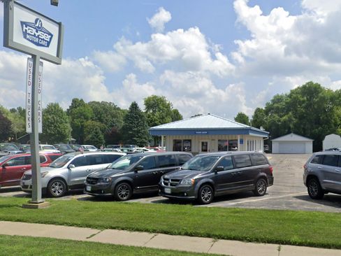 Used 2017 GMC Acadia SLE w/ Driver Alert Package I FWD image 11