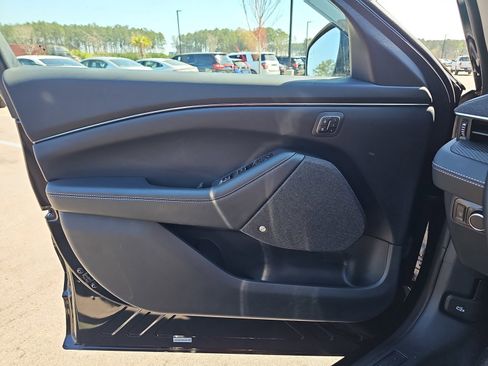 Used 2024 Ford Mustang Mach-E Premium image 27