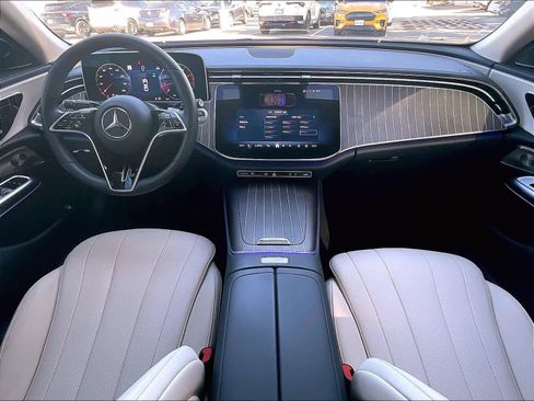 Used 2024 Mercedes-Benz E 450 4MATIC Sedan image 15