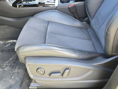 Certified 2023 Audi Q5 e Premium Plus w/ Premium Plus Package image 17