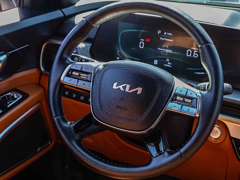 Certified 2024 Kia Telluride EX X-Line AWD/4WD image 14