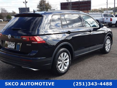 Used 2020 Volkswagen Tiguan S w/ 3rd Row Seat Package image 5