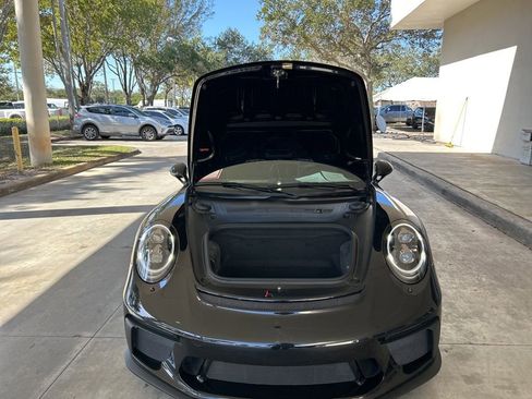 Used 2018 Porsche 911 GT3 image 11
