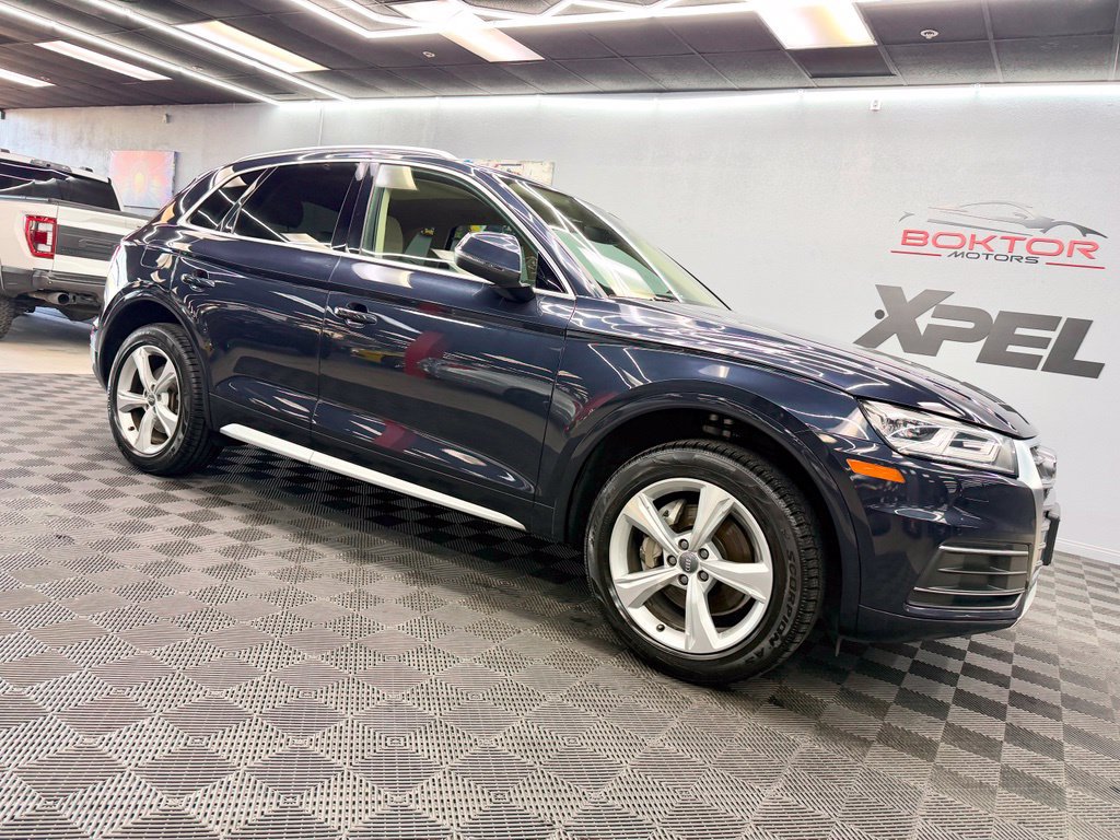 Used 2020 Audi Q5 2.0T Premium Plus w/ Premium Plus Package AWD/4WD image 2