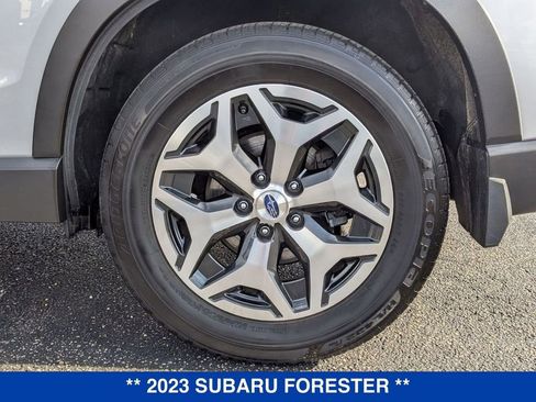 Used 2023 Subaru Forester Premium image 10