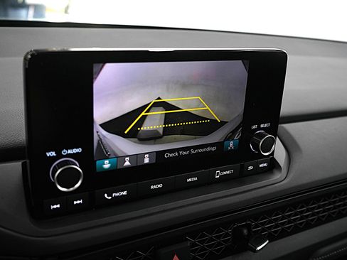 Used 2024 Honda Accord EX image 19