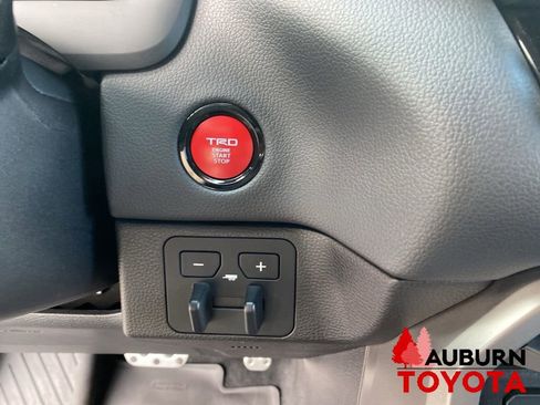 Used 2025 Toyota Tundra Limited w/ TRD Off-Road Package AWD/4WD image 41