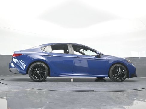 Used 2025 Toyota Camry SE FWD image 59