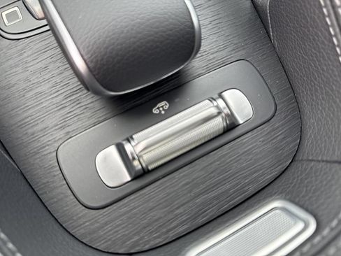 Certified 2026 Mercedes-Benz GLS 450 4MATIC image 19