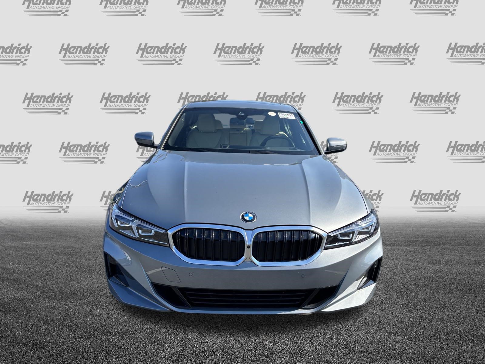 Certified 2025 BMW 330i Sedan RWD image 3