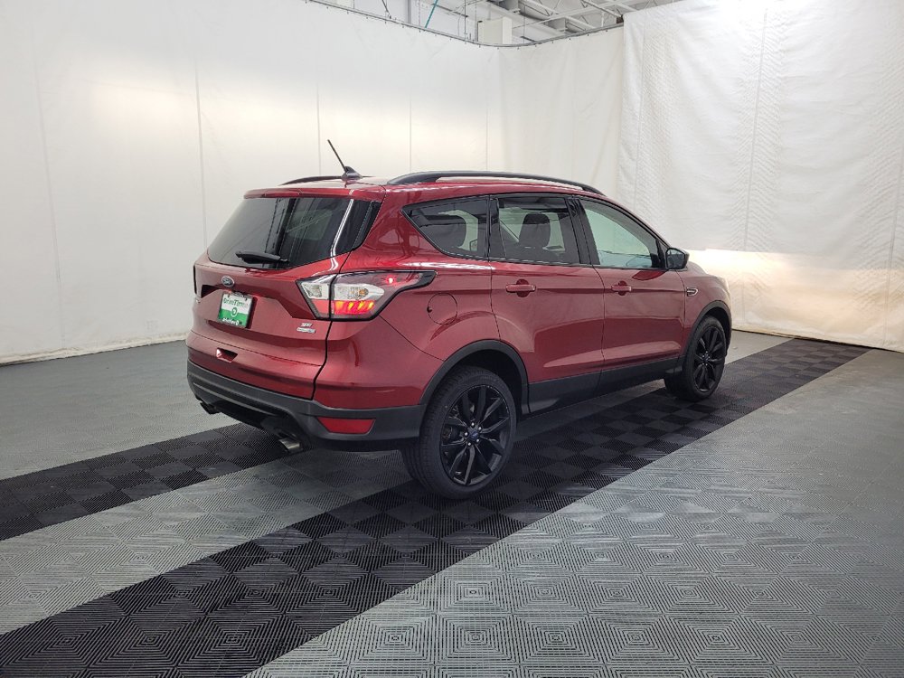 Used 2018 Ford Escape SE w/ SE Sport Appearance Package AWD/4WD image 9