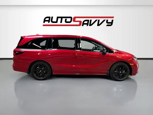 Used 2023 Honda Odyssey Sport image 8