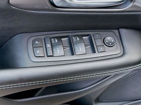 New 2026 Chrysler Pacifica Select w/ S Appearance Package FWD image 24