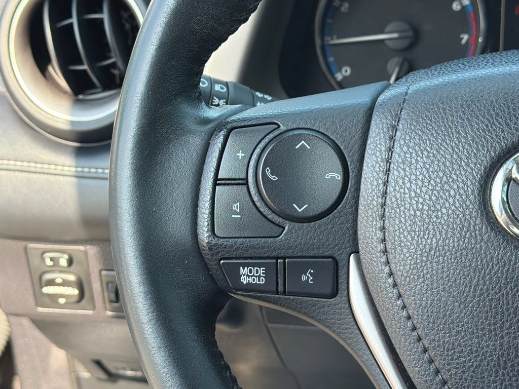 Used 2016 Toyota RAV4 XLE AWD/4WD image 27