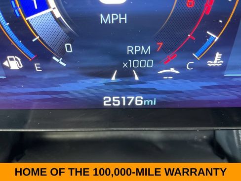 Used 2025 Chevrolet Equinox LT AWD/4WD image 13