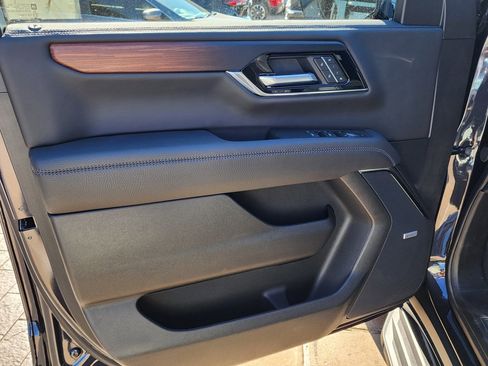 New 2026 GMC Yukon Denali image 12