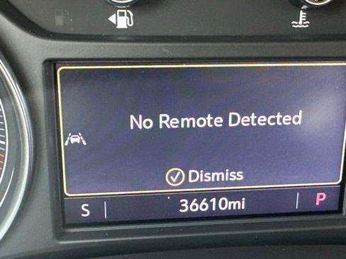 Used 2023 Buick Enclave Essence FWD image 27