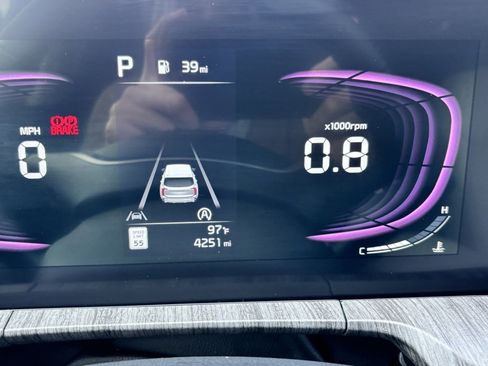 Used 2024 Kia Telluride EX image 7