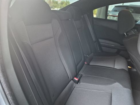 Used 2022 Dodge Charger SXT w/ Blacktop Package RWD image 8