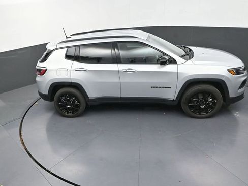 New 2026 Jeep Compass Latitude AWD/4WD image 19