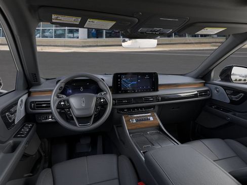 Used 2026 Lincoln Aviator Reserve AWD/4WD image 9
