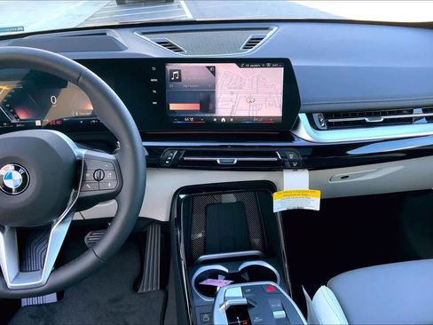 New 2026 BMW X1 xDrive28i w/ Technology Package image 6