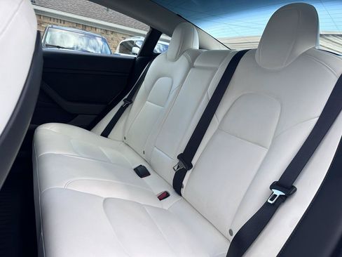 Used 2022 Tesla Model 3 Long Range AWD/4WD image 26
