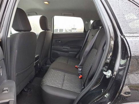 Used 2024 Mitsubishi Outlander Sport LE image 13