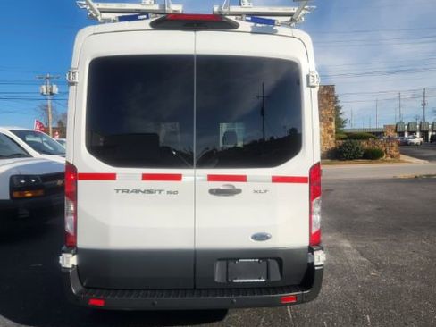 Used 2018 Ford Transit 150 XLT image 17